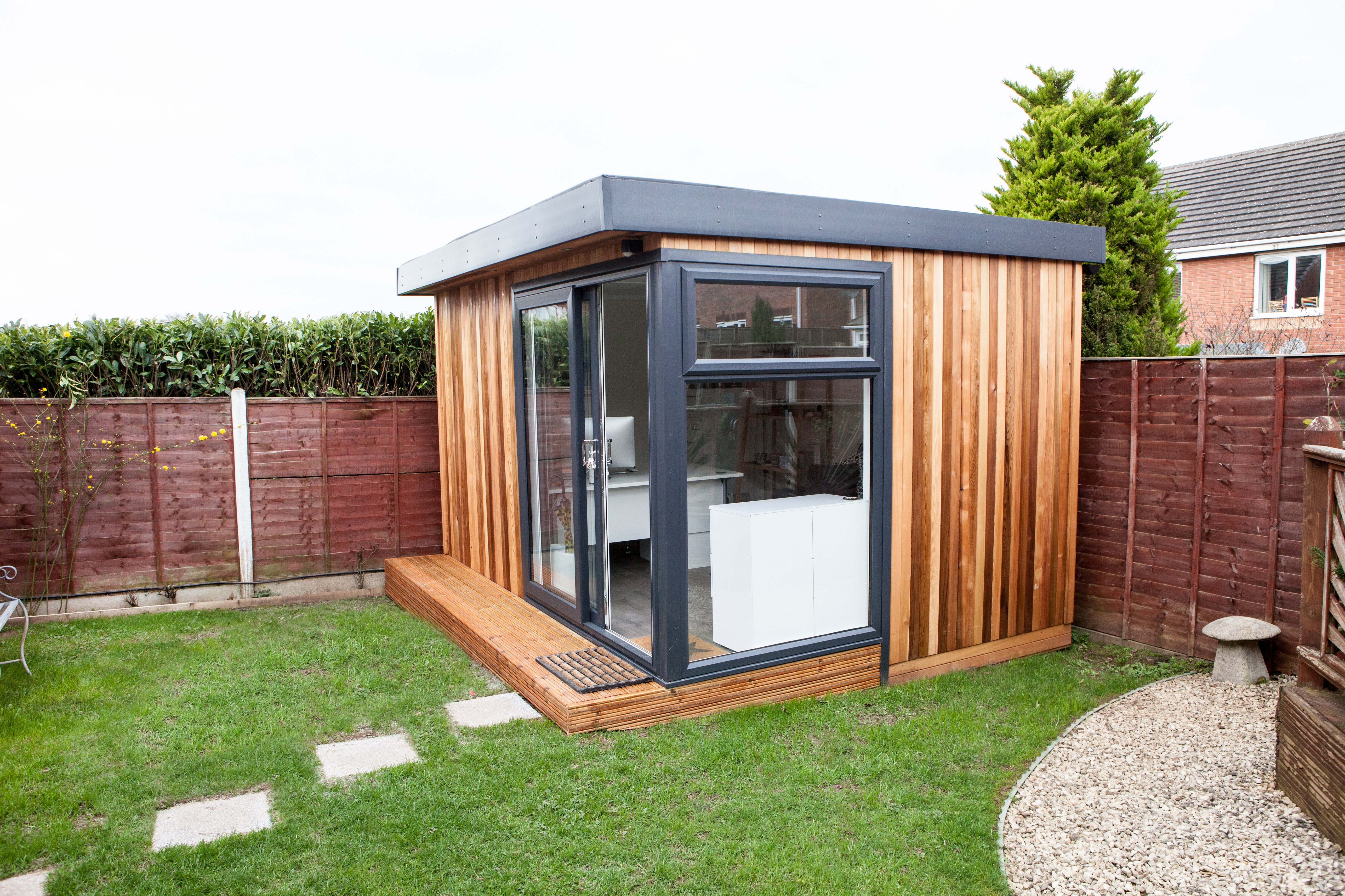 Benefits of Office Garden Room UK Bespoke Space - Cabin Master 